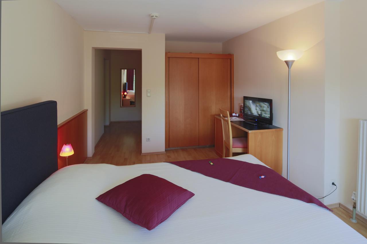 Hotel Falken Брегенц Экстерьер фото